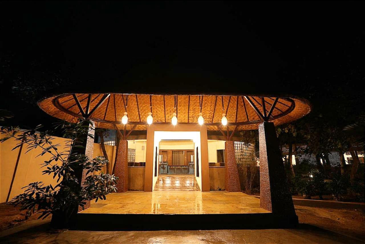 Hotel Sterling Padam Pench Khawāsa Esterno foto
