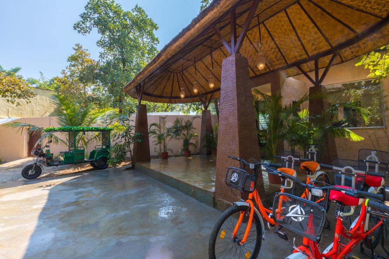 Hotel Sterling Padam Pench Khawāsa Esterno foto
