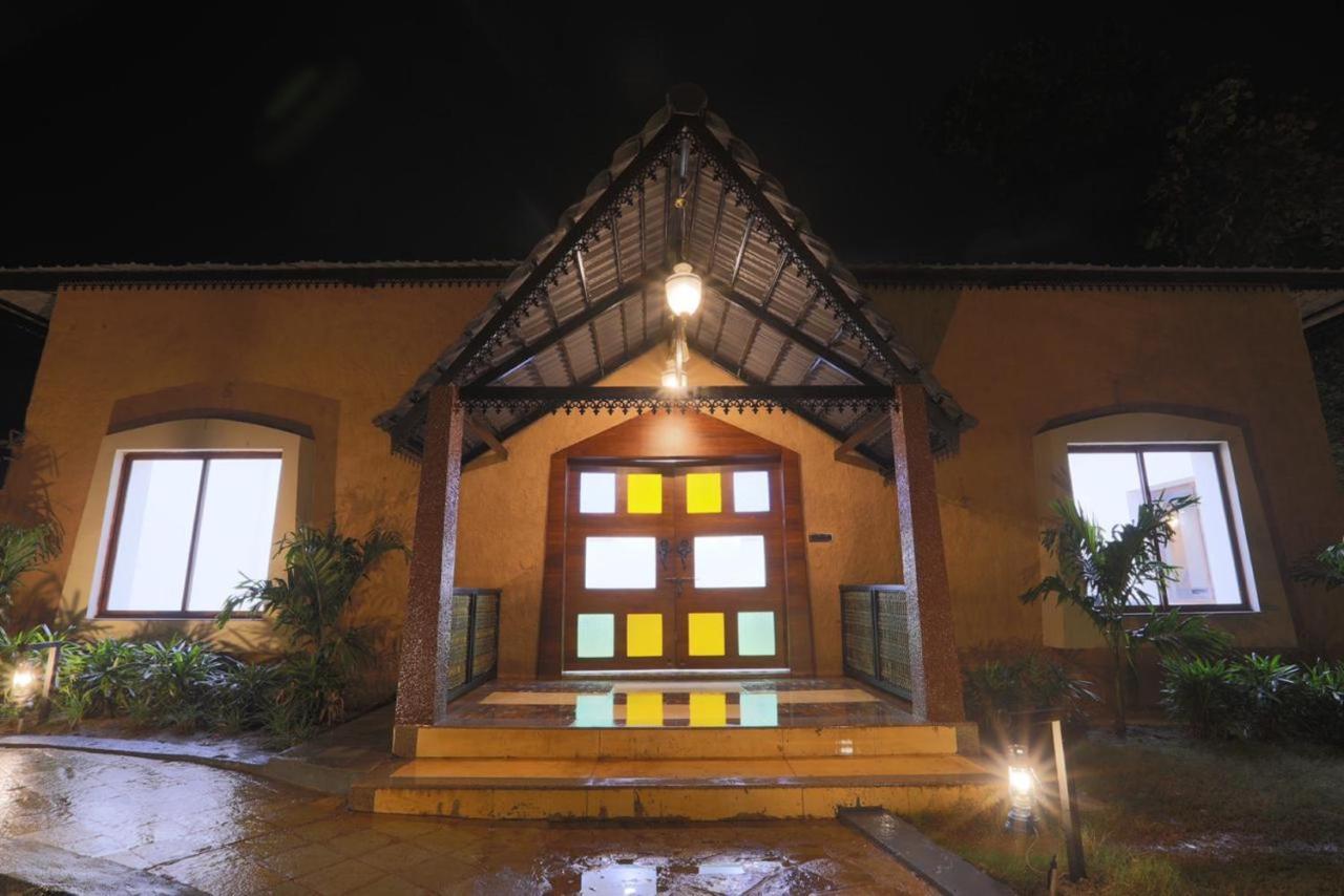 Hotel Sterling Padam Pench Khawāsa Esterno foto