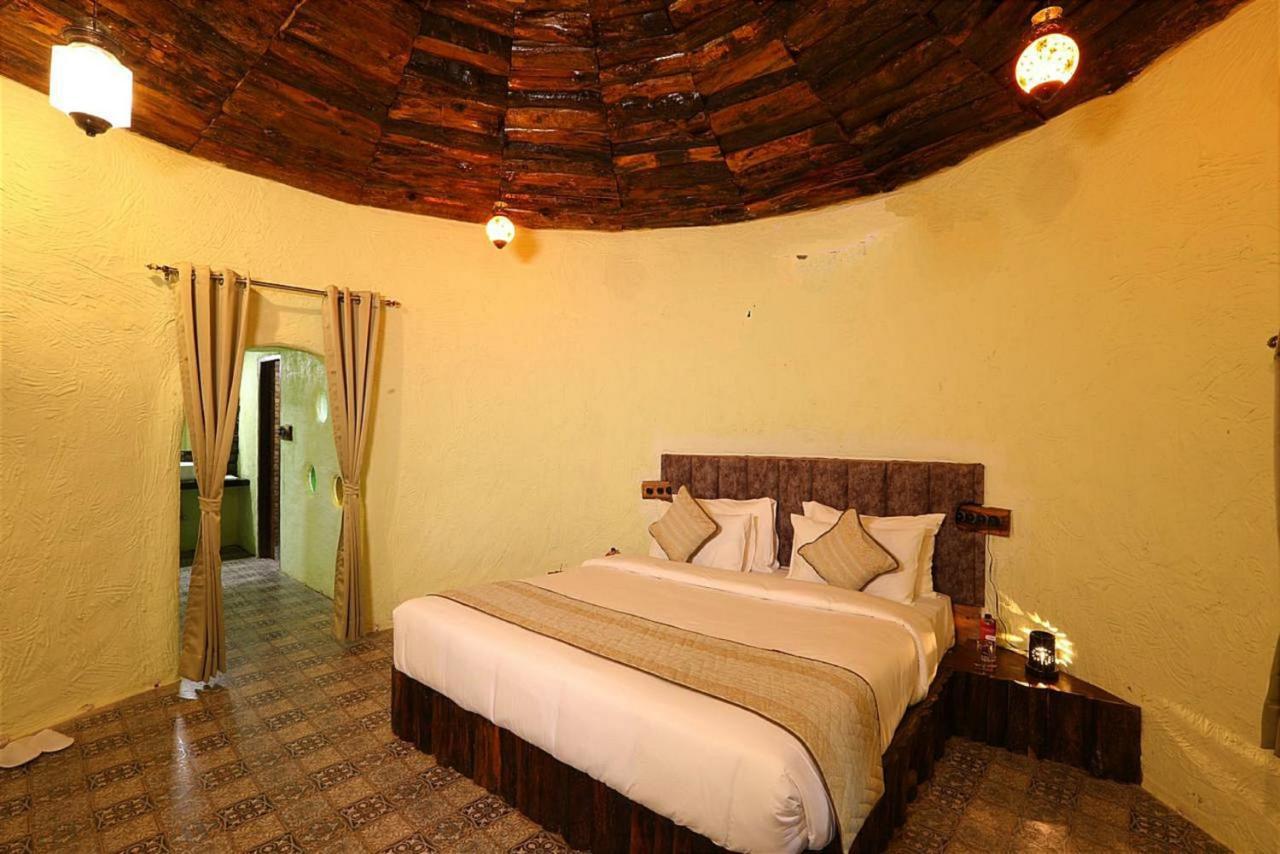 Hotel Sterling Padam Pench Khawāsa Esterno foto
