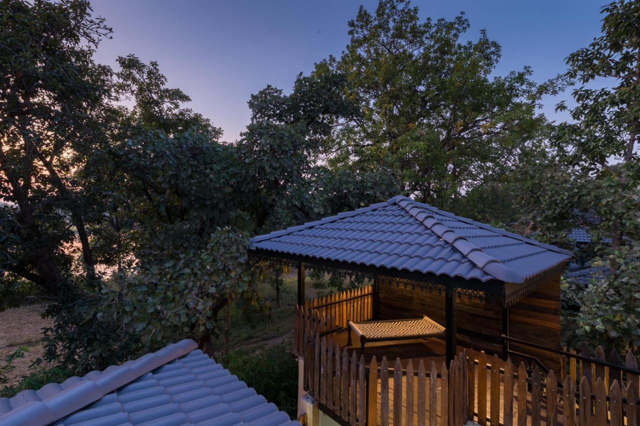 Hotel Sterling Padam Pench Khawāsa Esterno foto