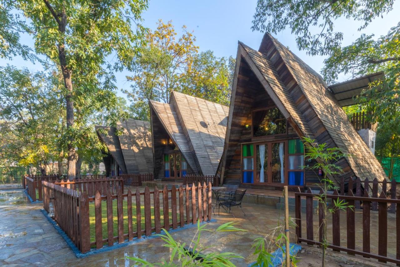 Hotel Sterling Padam Pench Khawāsa Esterno foto