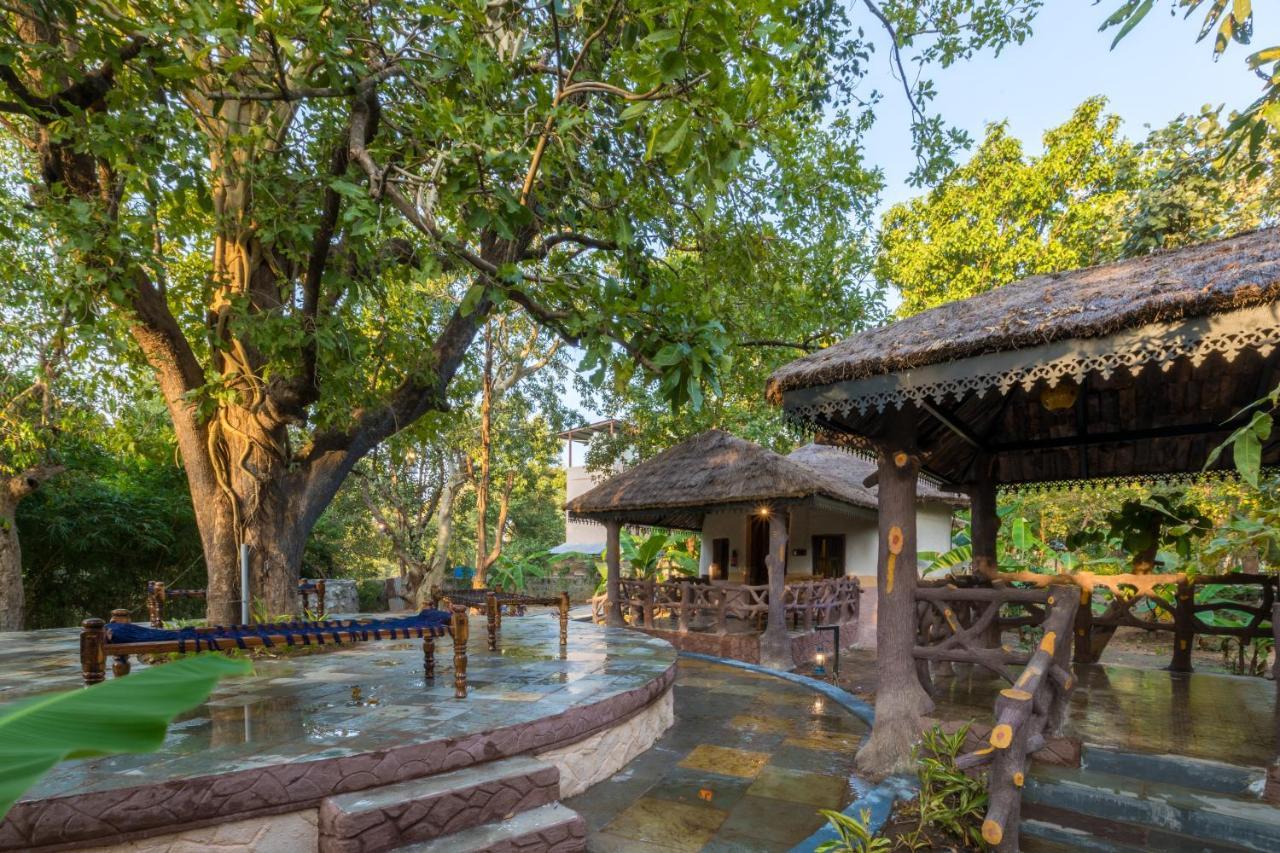 Hotel Sterling Padam Pench Khawāsa Esterno foto