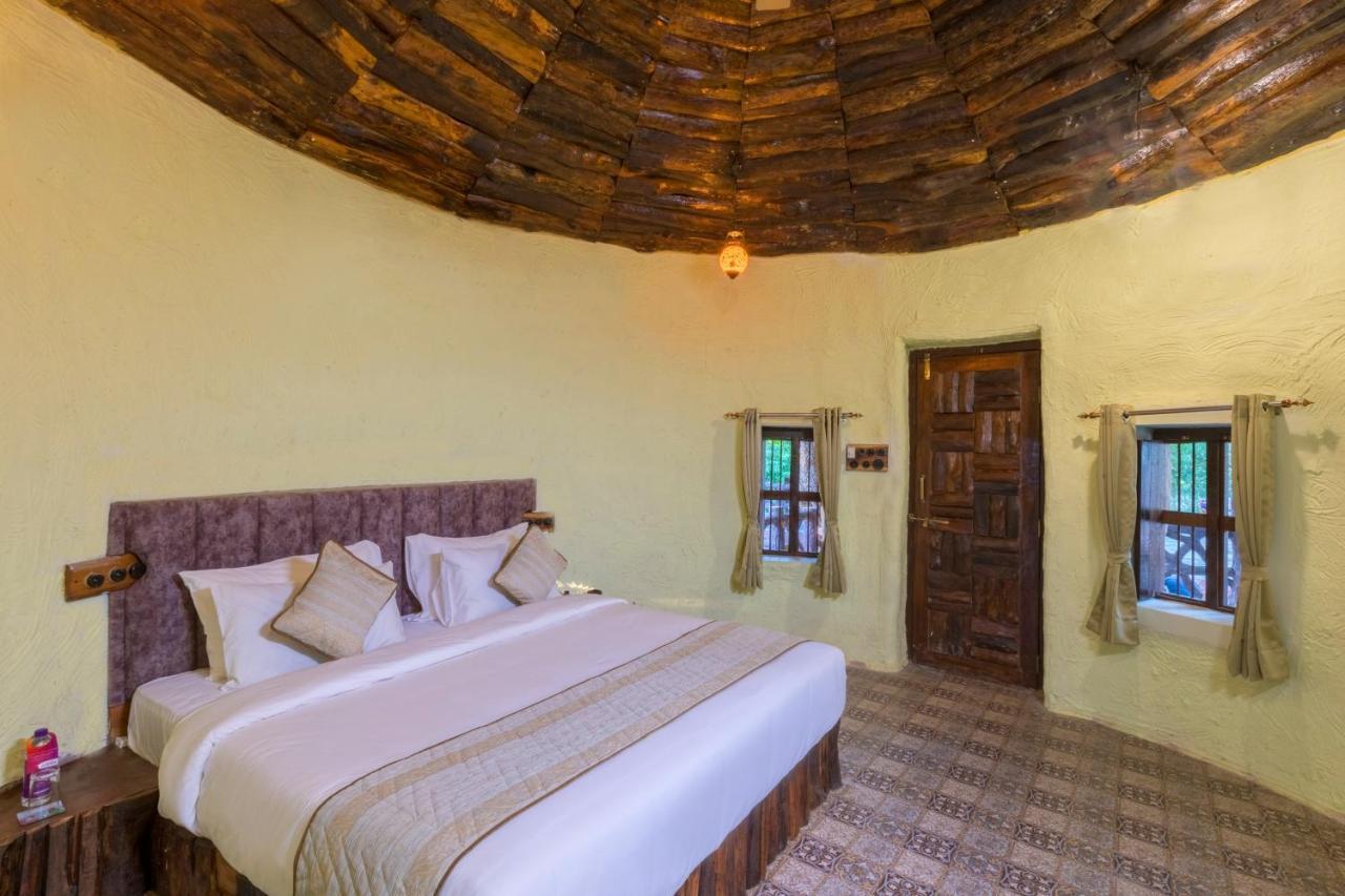 Hotel Sterling Padam Pench Khawāsa Esterno foto