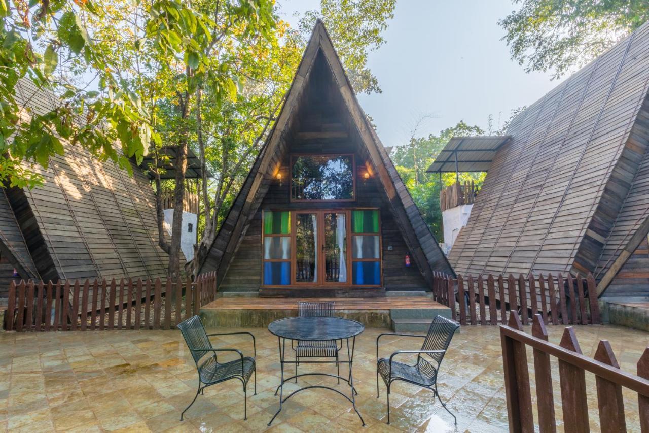 Hotel Sterling Padam Pench Khawāsa Esterno foto