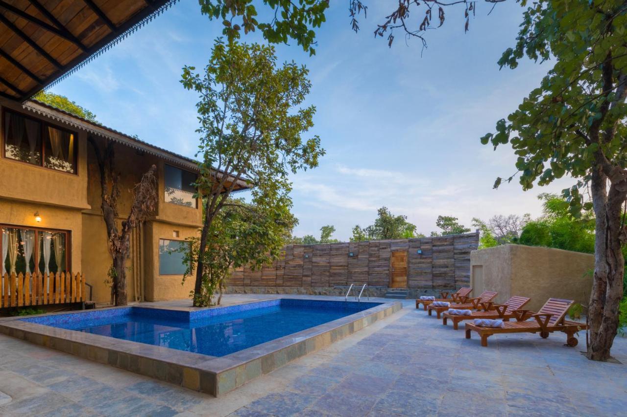 Hotel Sterling Padam Pench Khawāsa Esterno foto