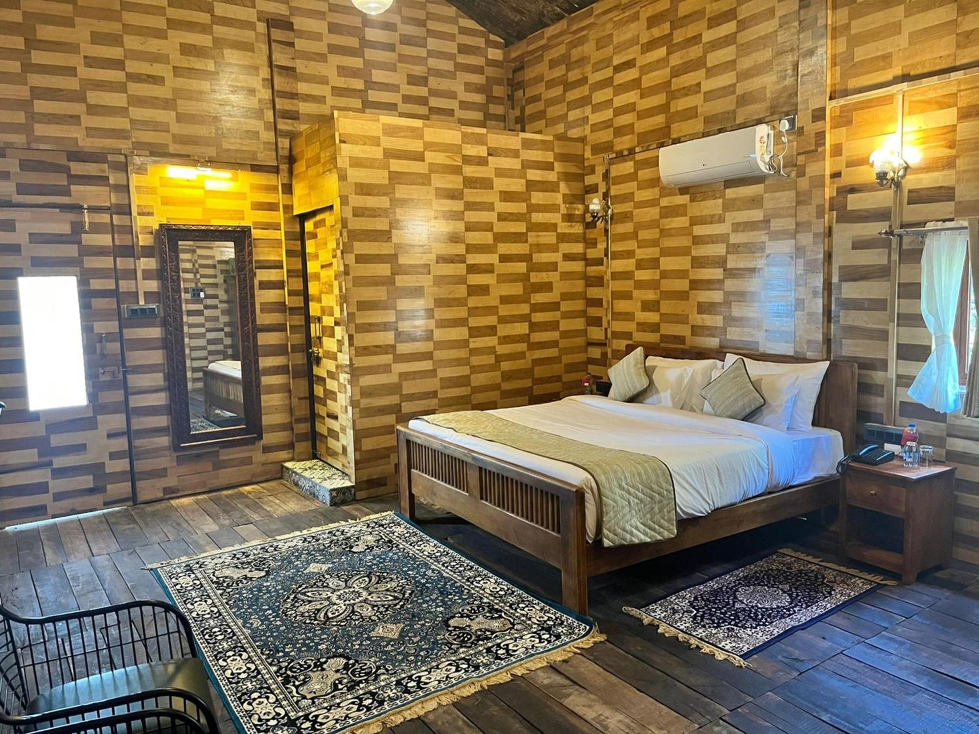Hotel Sterling Padam Pench Khawāsa Esterno foto